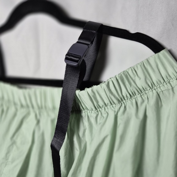 Rare Nike Air Jordan Women's Off-Shoulder Utility Woven Jacket Size M - Picture 8 of 10